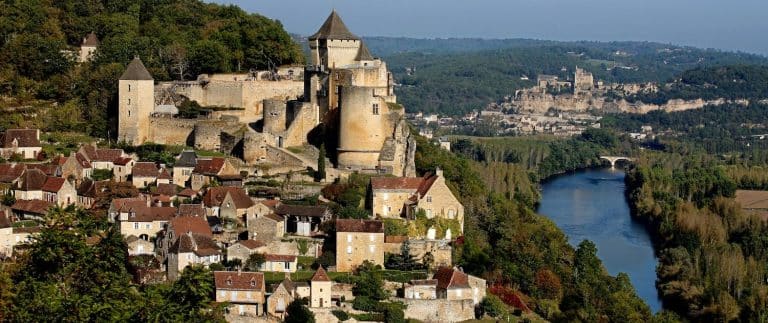 Organiser un événement en Aquitaine ? SOS Salle pour vous aider à trouver la salle adaptée