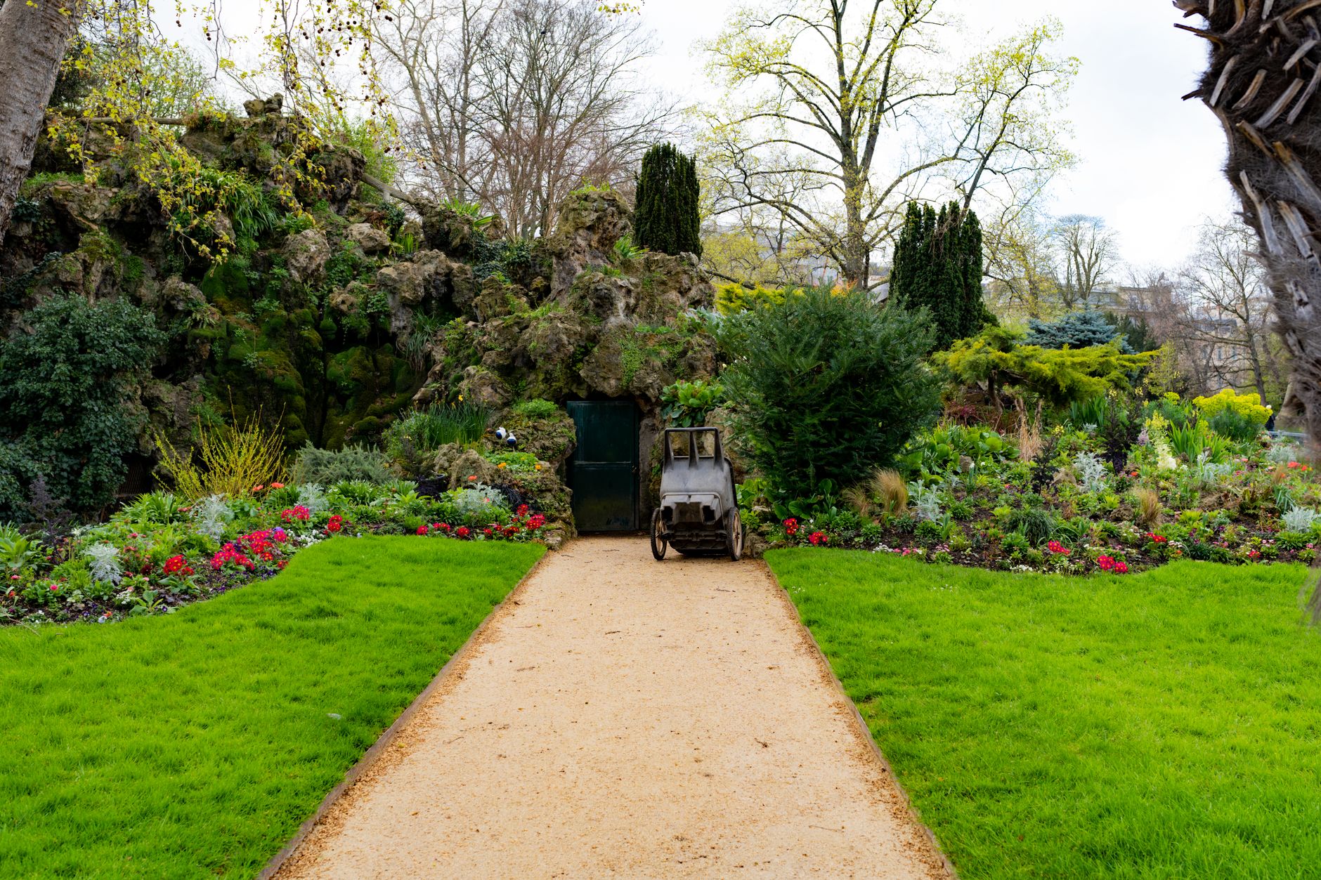 Quels sont les mystères des jardins secrets de Bordeaux ?